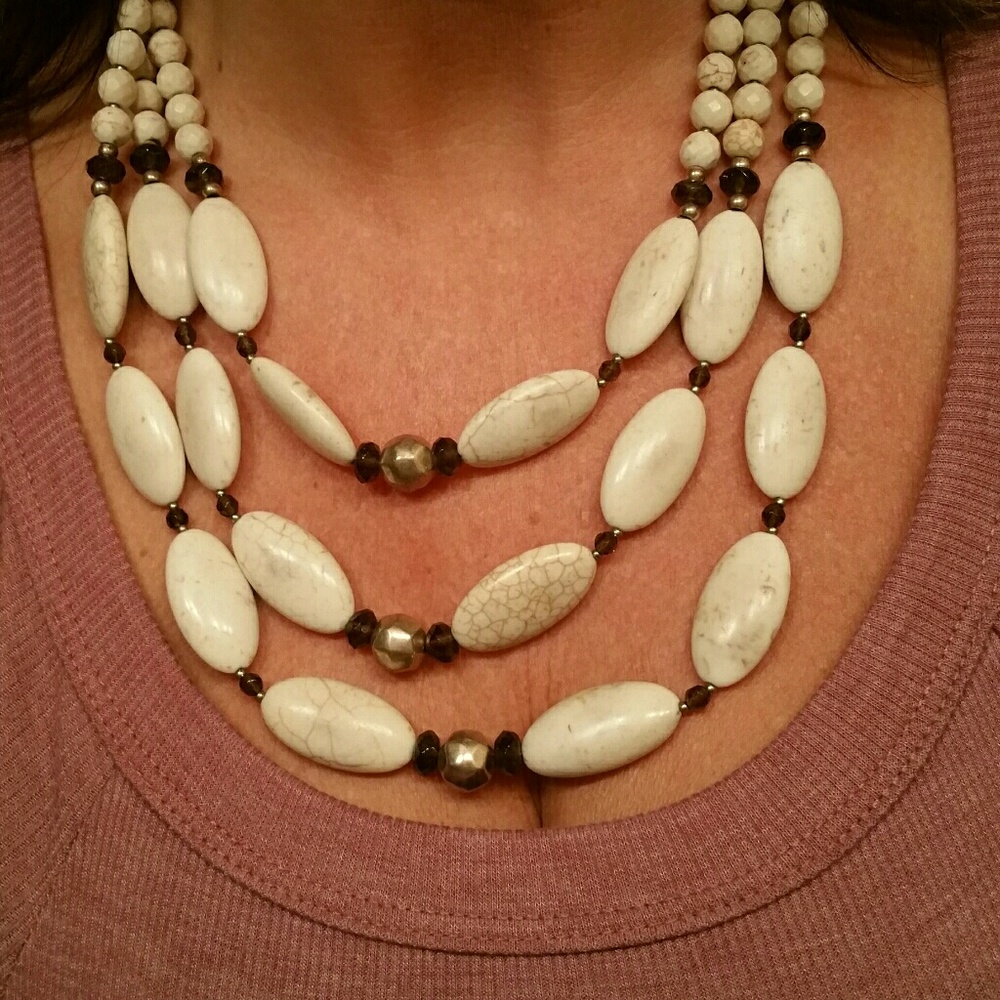 Act natural necklace